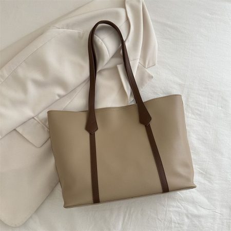 Classic Beige Leather Tote – Minimalist Edition